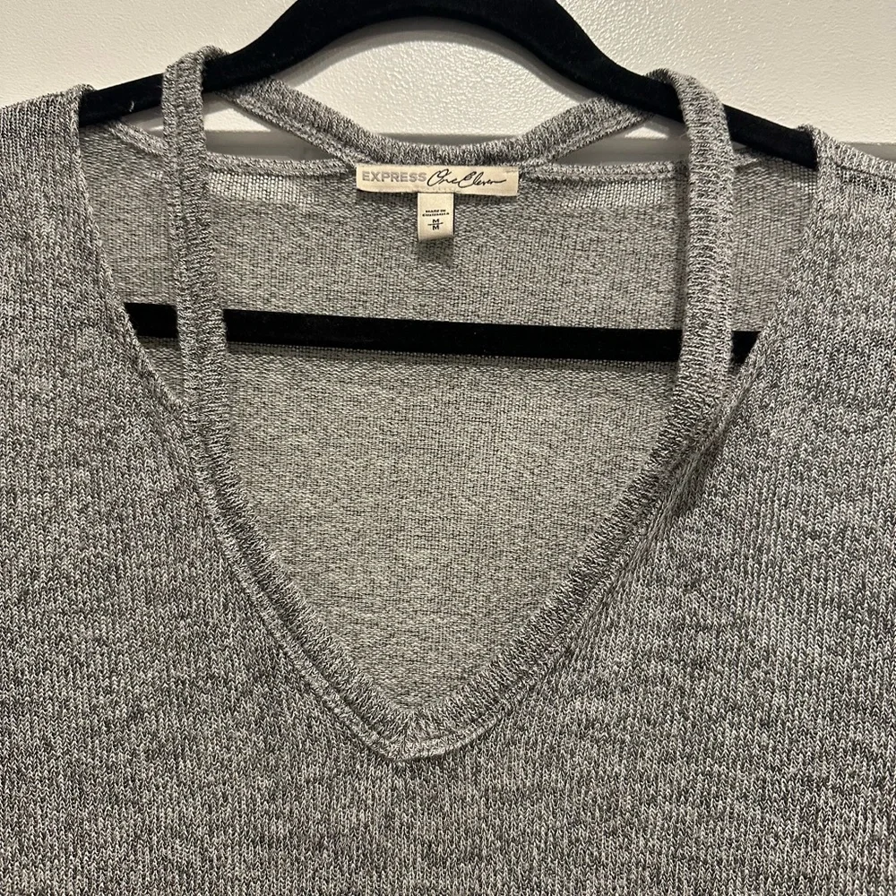 Express Top - Picture 2 of 3